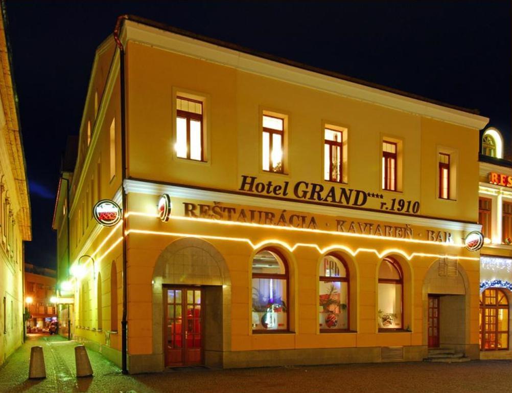 Hotel Grand Žilina Exteriör bild